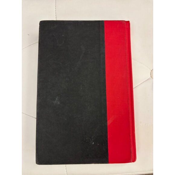 Blood On The Horns: The Long Strange Ride Of Michael Jordans Chicago Bulls - Picture 9 of 12